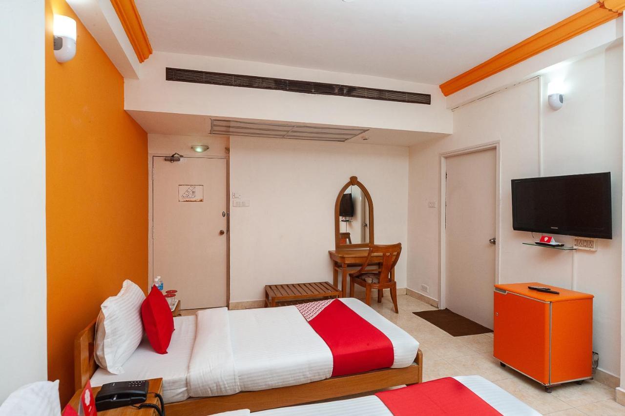 Hotel Manhattan Chennai Zewnętrze zdjęcie