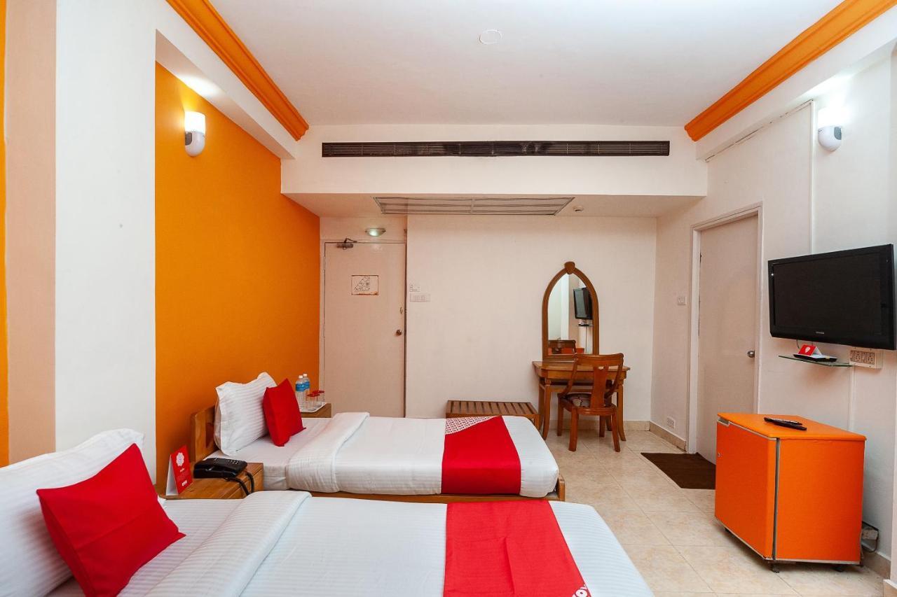 Hotel Manhattan Chennai Zewnętrze zdjęcie