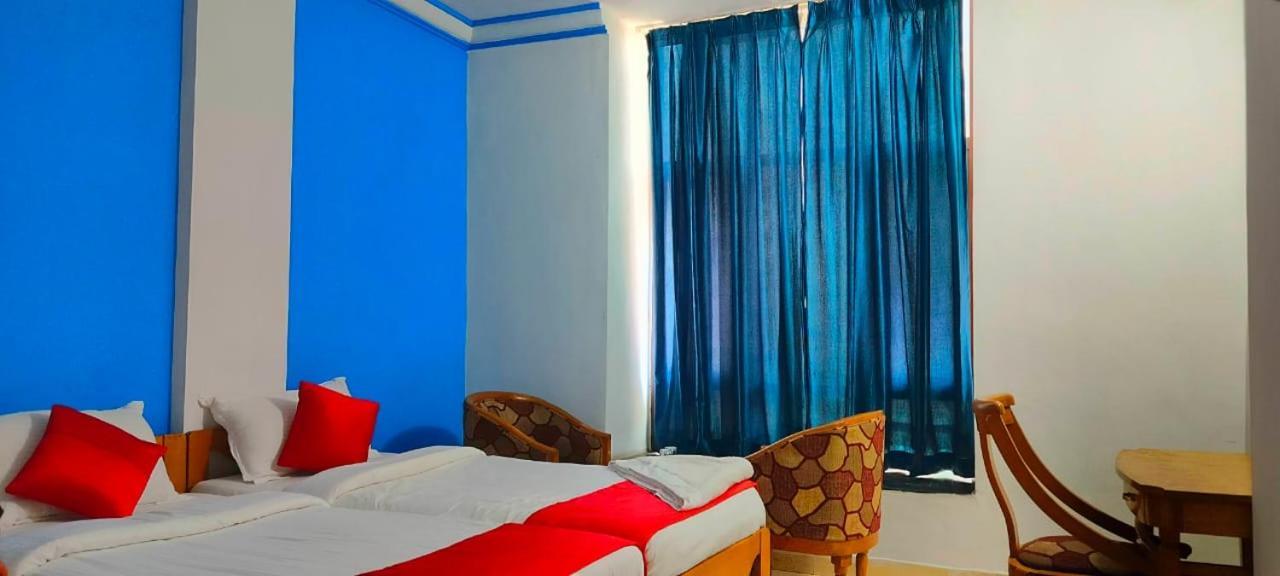 Hotel Manhattan Chennai Zewnętrze zdjęcie