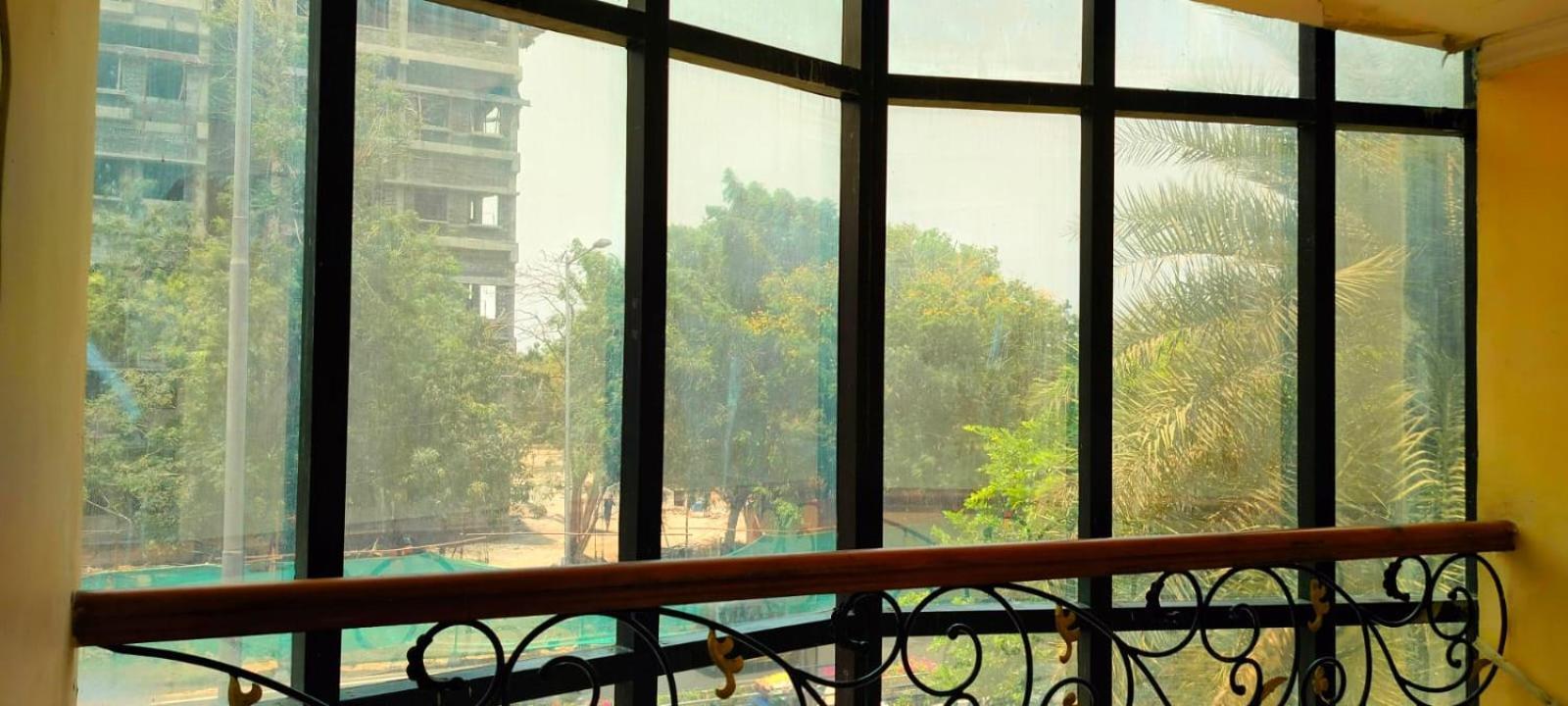 Hotel Manhattan Chennai Zewnętrze zdjęcie